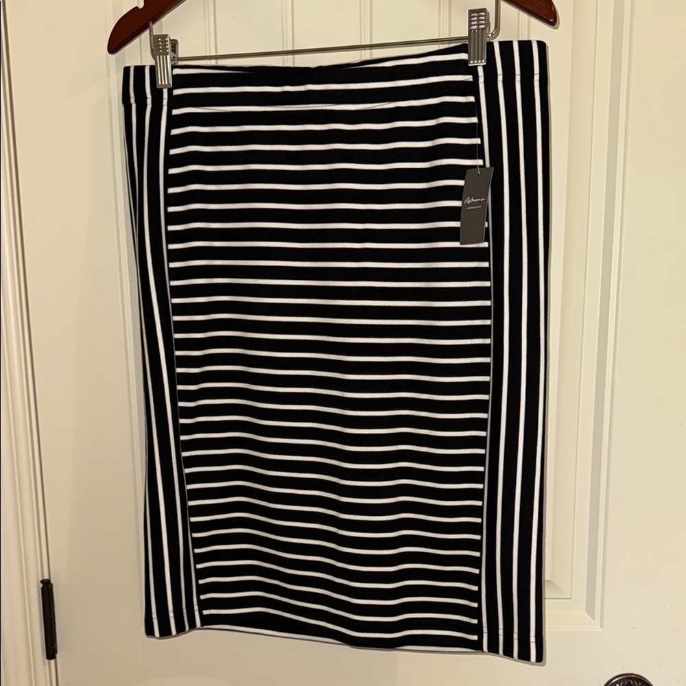 Reitmans Skirt Black White Pencil Knee-Length Casual Office Pull-on Women’s Sz L